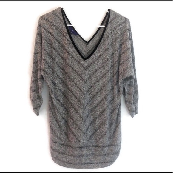 Cotton Gray Top 🌚 - Picture 1 of 3